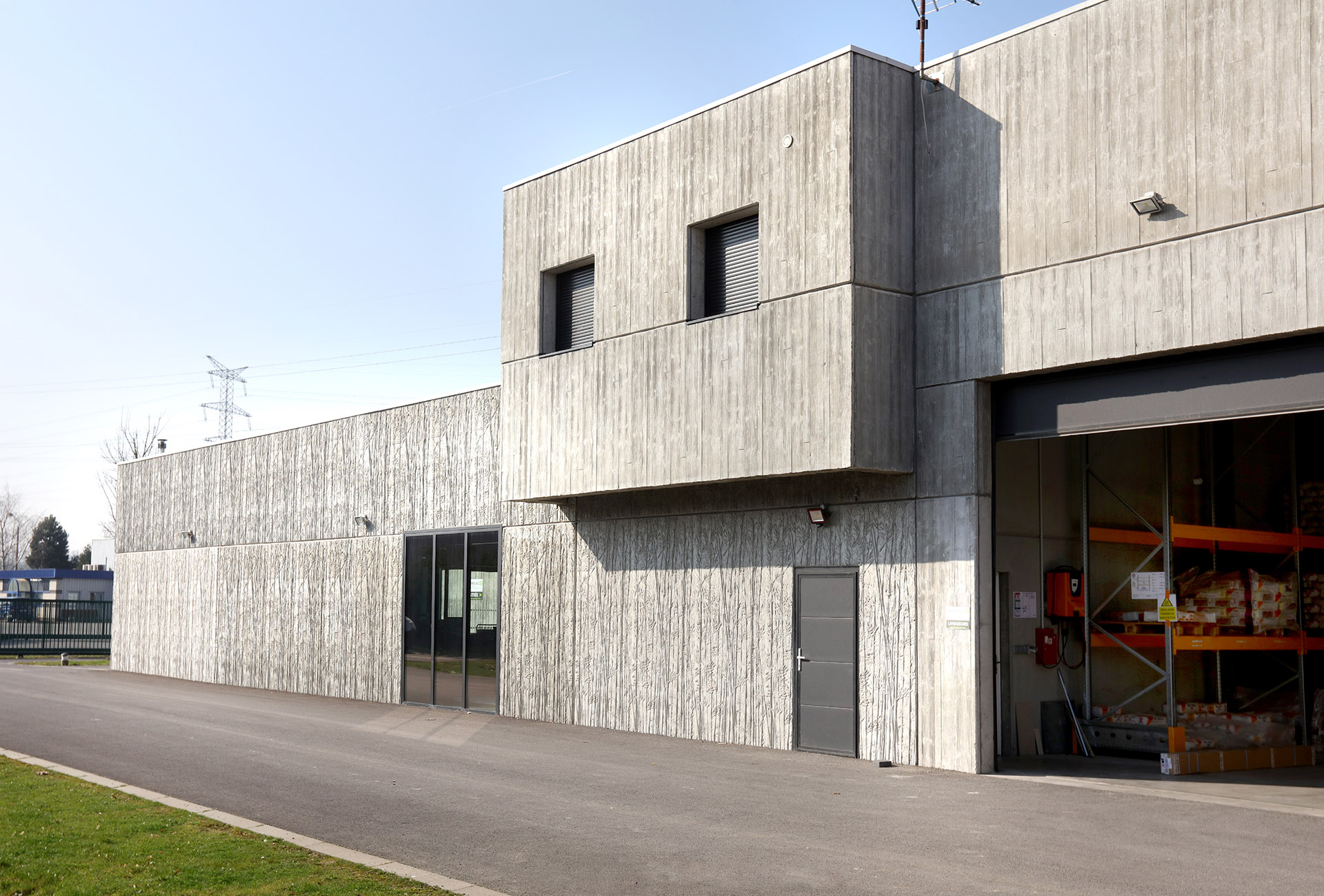 Wanden in beton op structuurmatten